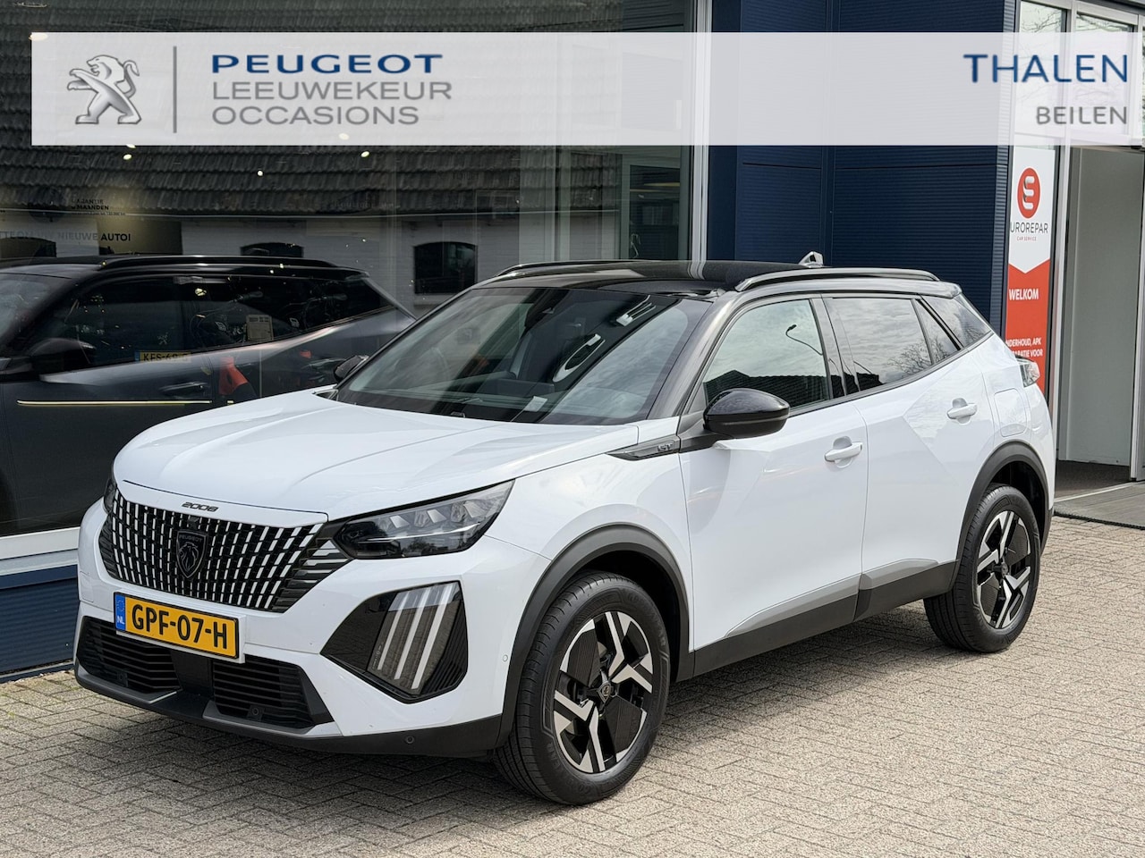 Peugeot 2008 - 1.2 Turbo 130 PK GT | Automaat | Meest Luxe Uitvoering | Navigatie | 360 Graden Camera | K - AutoWereld.nl