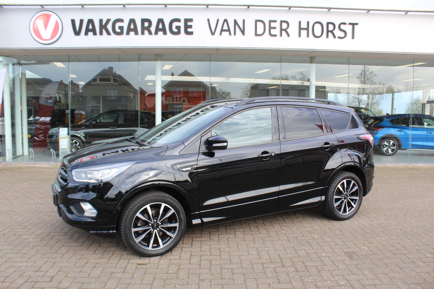 Ford Kuga - 1.5 EcoBoost ST-Line 1.5 EcoBoost ST Line , 150pk , 2000kg Trekgewicht Climate control ,Cruise control , Camera - AutoWereld.nl