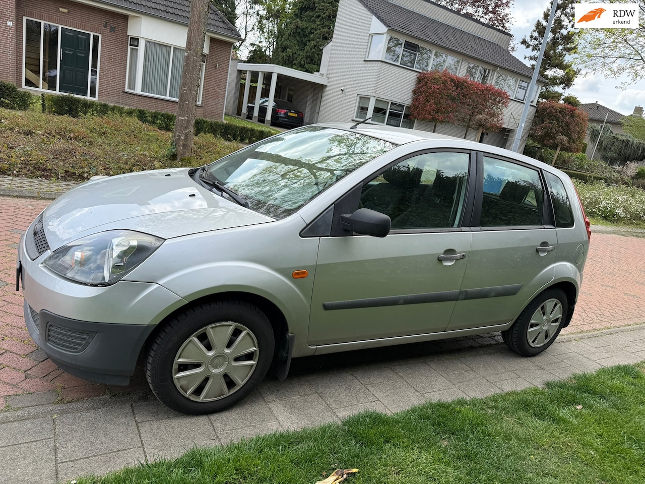 Ford Fiesta - 1.3-8V Champion 1.3-8V Champion, Airco, APK 16-04-2027. - AutoWereld.nl