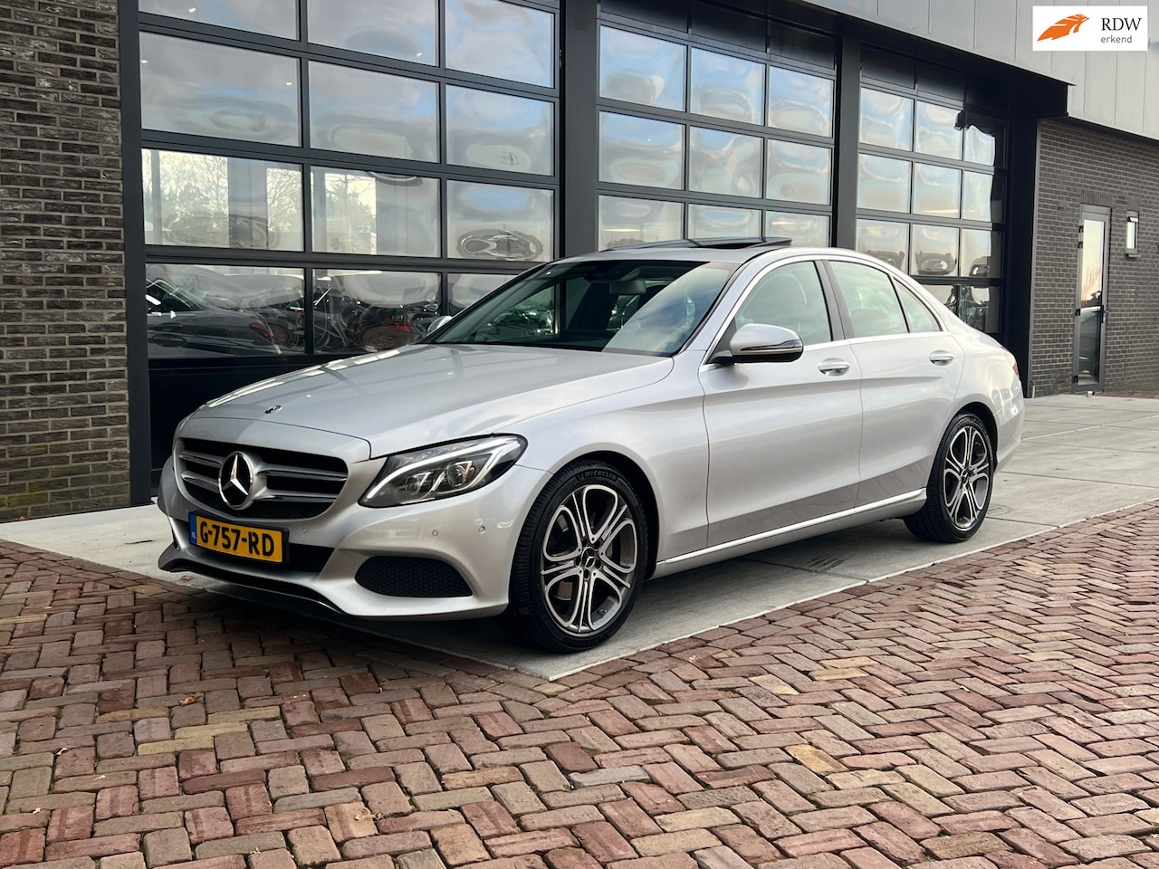 Mercedes-Benz C-klasse - 200 CDI Sport Edition Premium Plus | Autm | 1/2 Leer | Navi | Opendak | - AutoWereld.nl