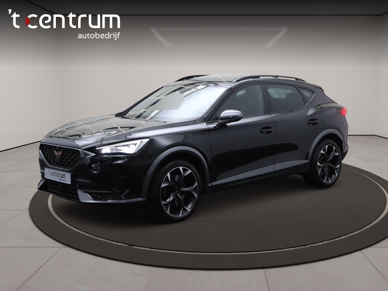 CUPRA Formentor - 1.4 e-Hybrid VZ 245 PK Performance PHEV, Leder, Panoramadak, Memory, 360 Camera - AutoWereld.nl