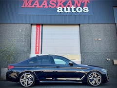 BMW 5-serie - (g30) M550i 530pk xDrive / Schuifdak / Laser / 4-zone clima / Harman Kardon / serviced / C