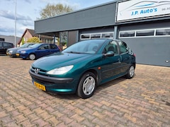 Peugeot 206 - 1.4 XT AUTOMAAT 1STE EIGENAAR