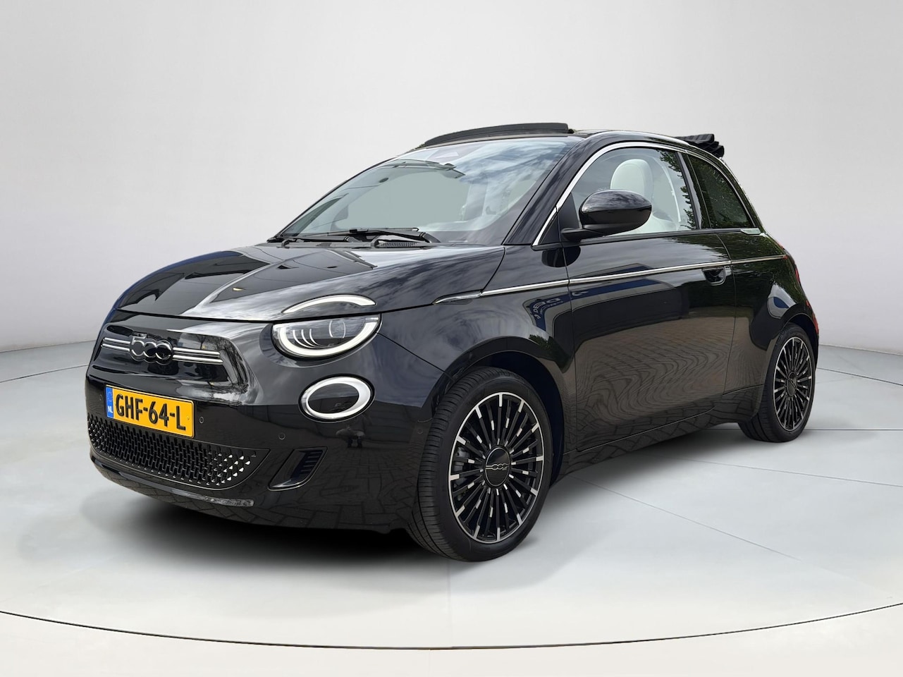 Fiat 500 C - La Prima 42 kWh - AutoWereld.nl