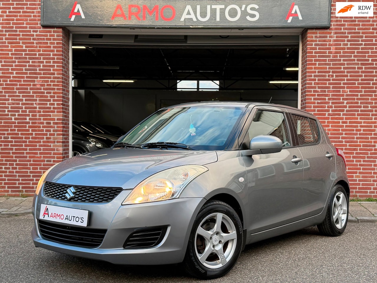 Suzuki Swift - 1.2 Comfort EASSS | Airco | Rijklaar - AutoWereld.nl