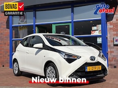 Toyota Aygo - 1.0 VVT-i x-play Airco | Apple Carplay/Android Auto