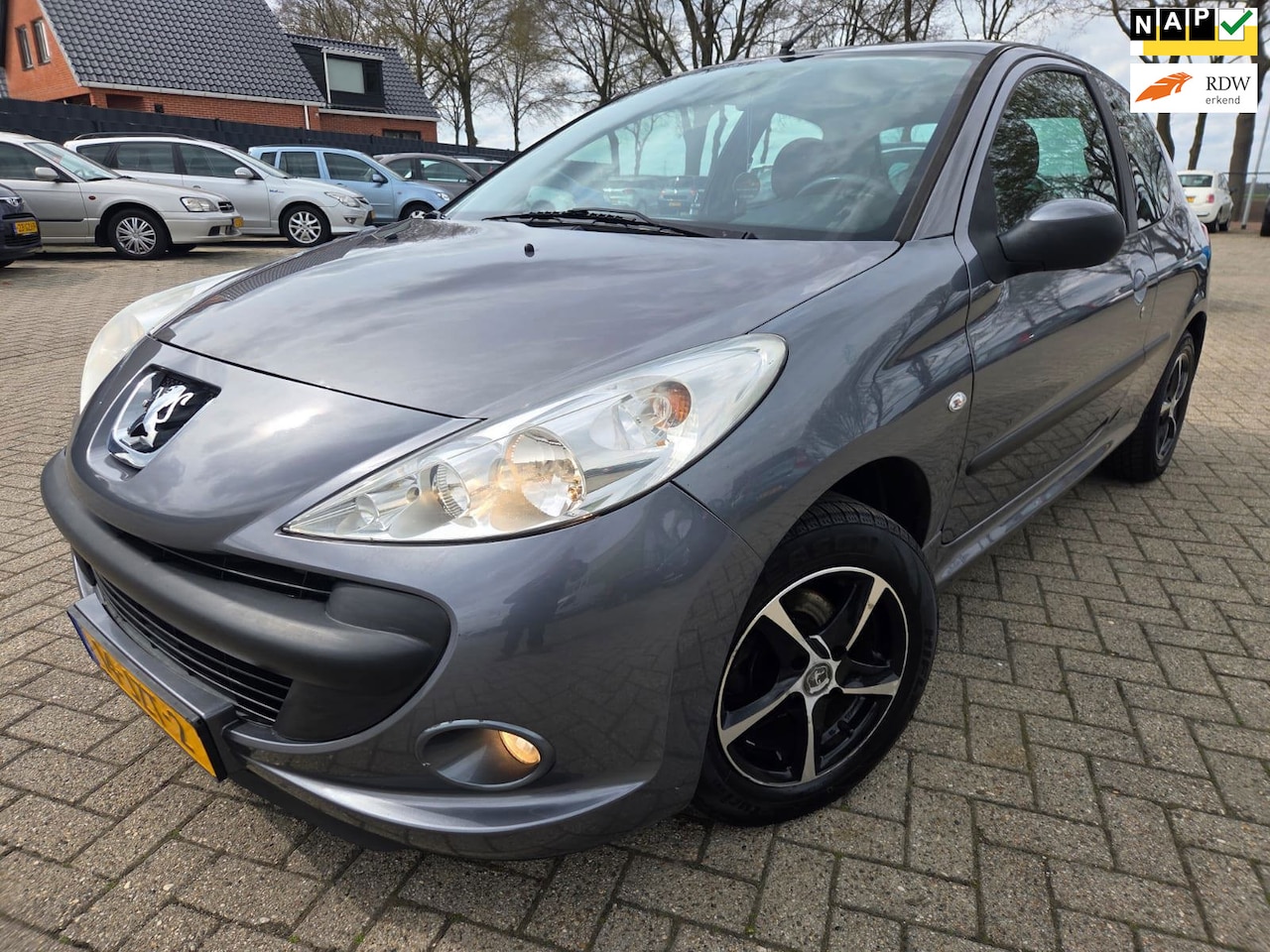 Peugeot 206 - 1.4 XS 2009. Airco/Lichtmetaal/Trekhaak etc.. APK 04-2027 - AutoWereld.nl