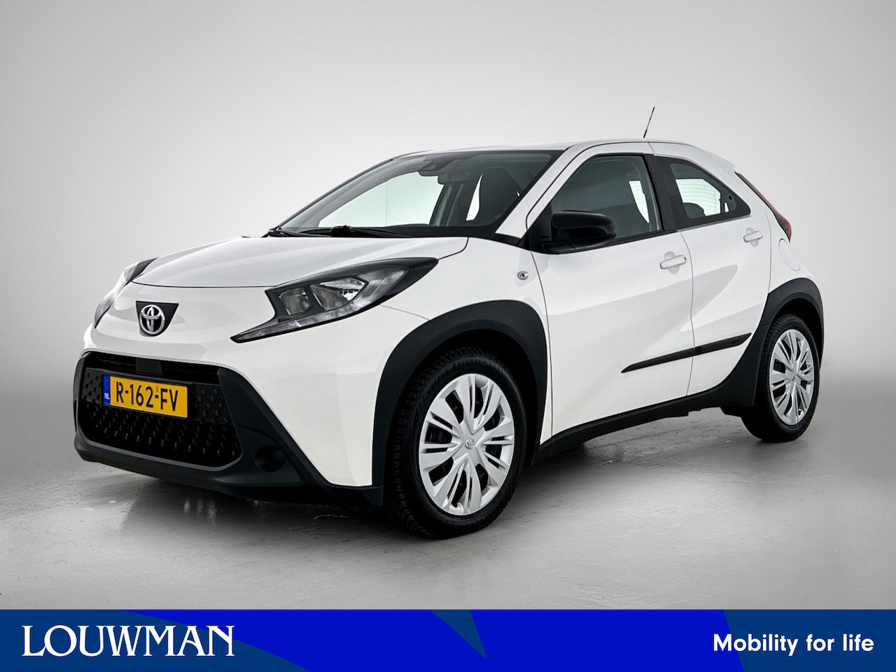 Toyota Aygo X - 1.0 VVT-i MT play 1.0 VVT-i MT Play - AutoWereld.nl