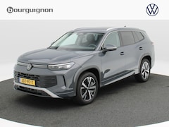 Volkswagen Tayron - Life Edition 1.5 150 pk eTSI | 7 Persoons | Trekhaak | Stoel & Stuur Verwarming | 19" Velg