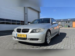 BMW 3-serie - 320i Dynamic Exec