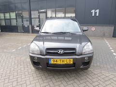 Hyundai Tucson - 2.0i Style Airco Cruise NAP APK