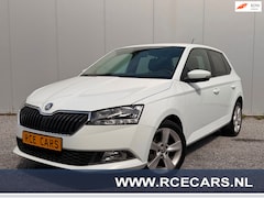 Skoda Fabia - 1.0 Stoelverwarming Parkdistancecontrole Dealer Onderhouden