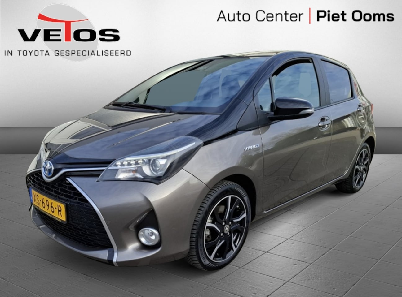 Toyota Yaris - 1.5 Hybrid D.Bi-Tone Panoramadak - AutoWereld.nl