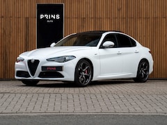 Alfa Romeo Giulia - 2.0T Sprint 300pk | Veloce stoelen | Pano-dak | CarPlay | 19 inch