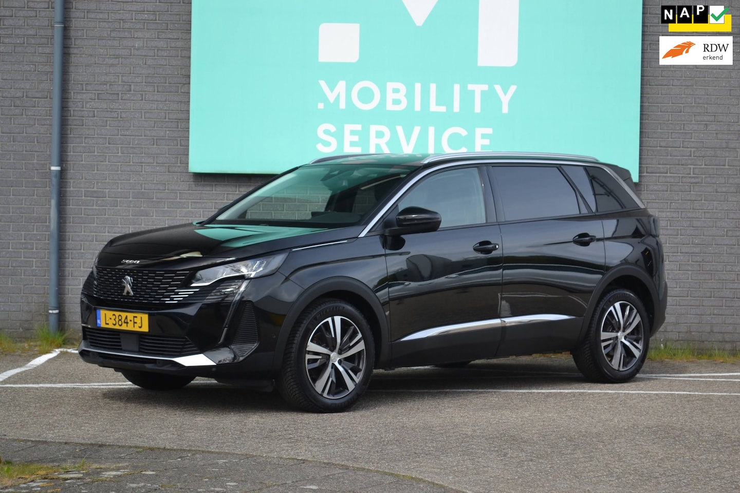 Peugeot 5008 - 1.2 PureTech Blue Lease Allure 7-ZITS Clima CarPlay - AutoWereld.nl