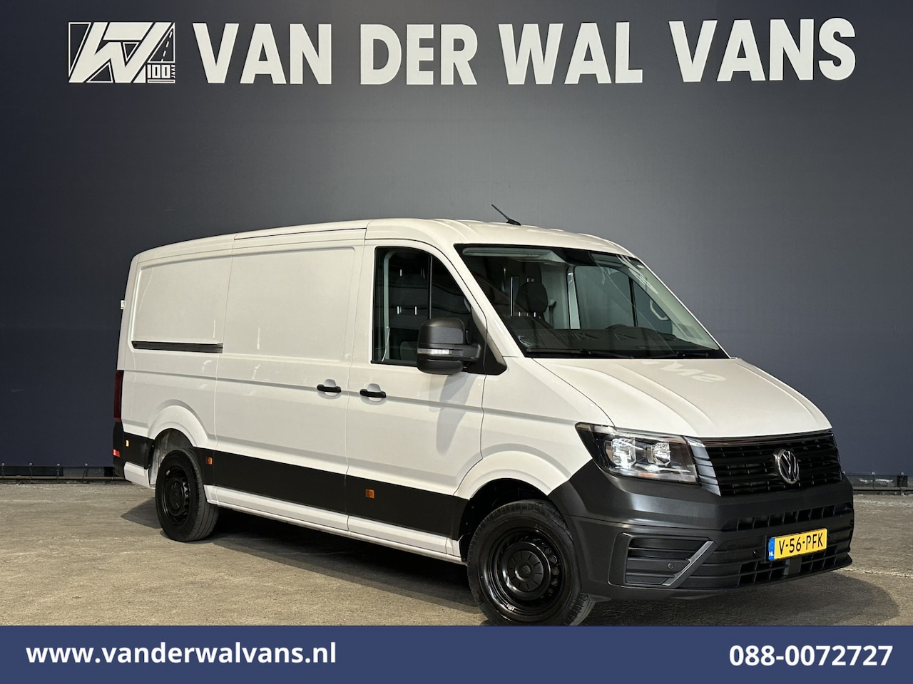 Volkswagen Crafter - 2.0 TDI 141pk L3H2 L2H1 Euro6 Airco | Apple Carplay | Android Auto | Cruisecontrol Parkeer - AutoWereld.nl