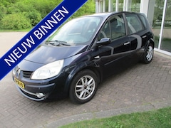 Renault Scénic - 2.0-16V Business Line