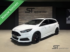 Ford Focus Wagon - 2.0 ST2|Maxton|19 inch|Carplay