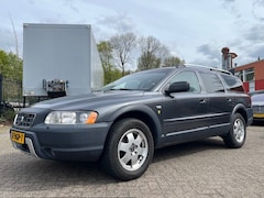 Volvo XC70 - 2.5 T Kinetic/Automaat/Trekhaak/Leder/Youngtimer/Cruise/Airco/Stoelverwarming