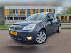 Ford Fiesta - 1.3i 5drs Ambiente Airco/ Nieuwe APK