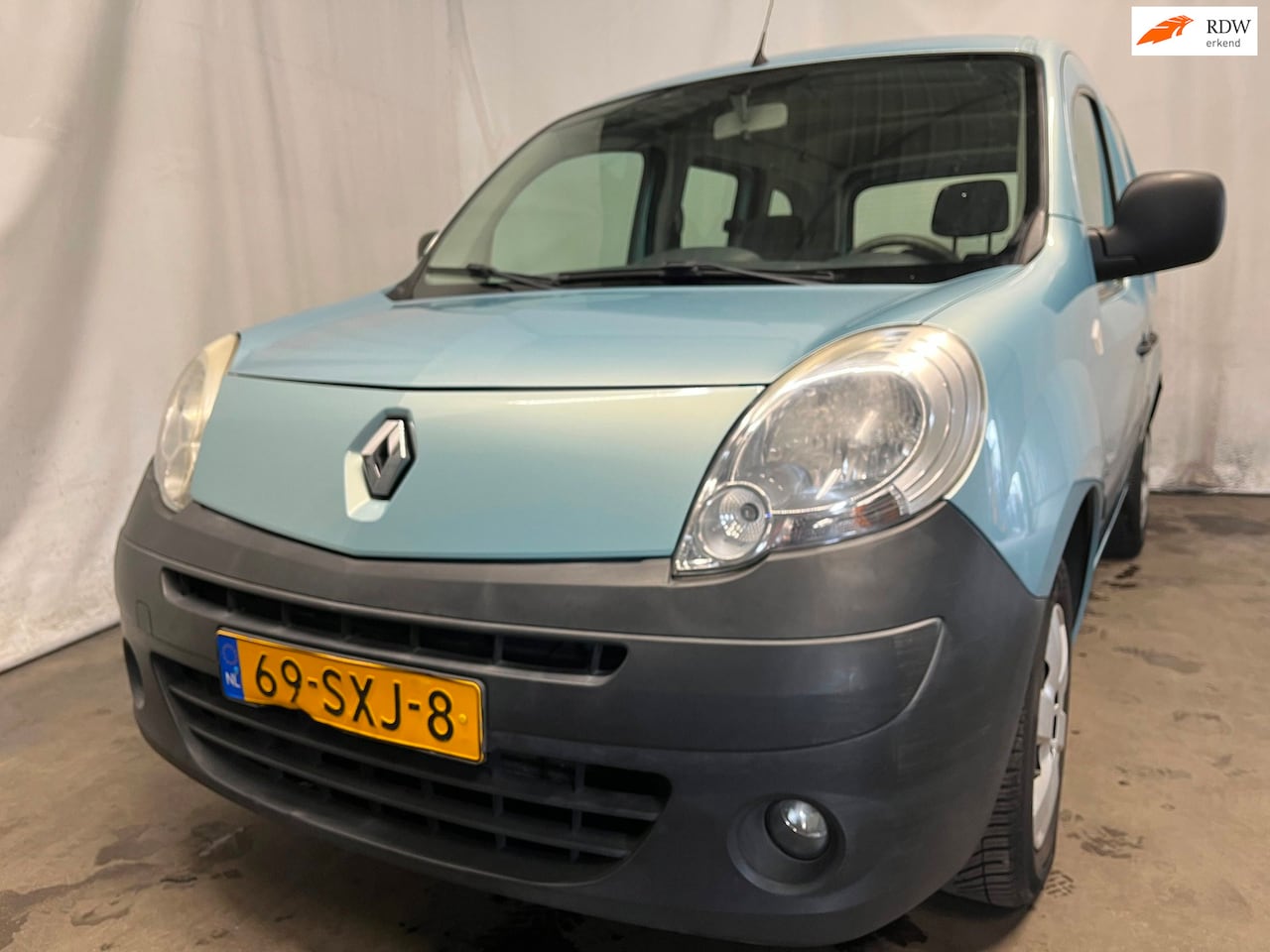 Renault Kangoo Family - 1.6-16V Expression - Schade - AutoWereld.nl