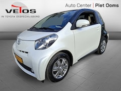 Toyota iQ - 1.0 VVTi Bi-tone excutive