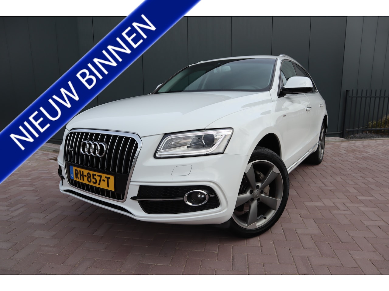 Audi Q5 - 2.0 TFSI quattro Pro/S Line Plus Panoramadak Leder Camera 20 Inch Velgen  Etc. Etc. - AutoWereld.nl