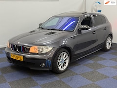 BMW 1-serie - 116i Executive / SCHUIFKANTELDAK / NAVI-MULTIEMEDIA SCHERM