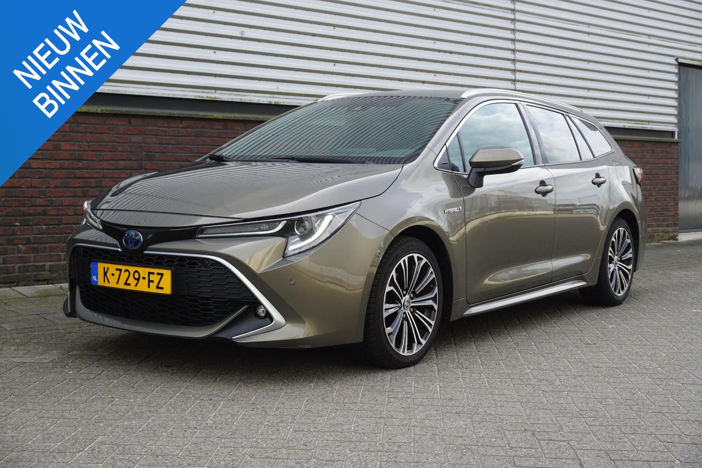 Toyota Corolla Touring Sports - 1.8 Hybrid Executive/Trekhaak/Dealeronderhouden/ Head-Up/Stoelverwarming. - AutoWereld.nl