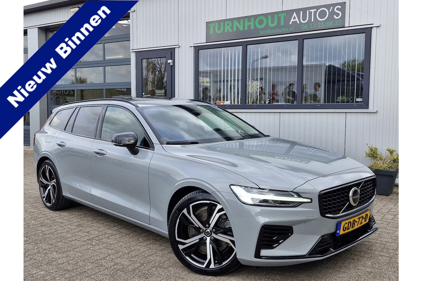 Volvo V60 - 2.0 T6 Plug-in hybrid AWD Plus Dark 2.0 T6 Plug-in hybrid AWD Plus Dark - AutoWereld.nl