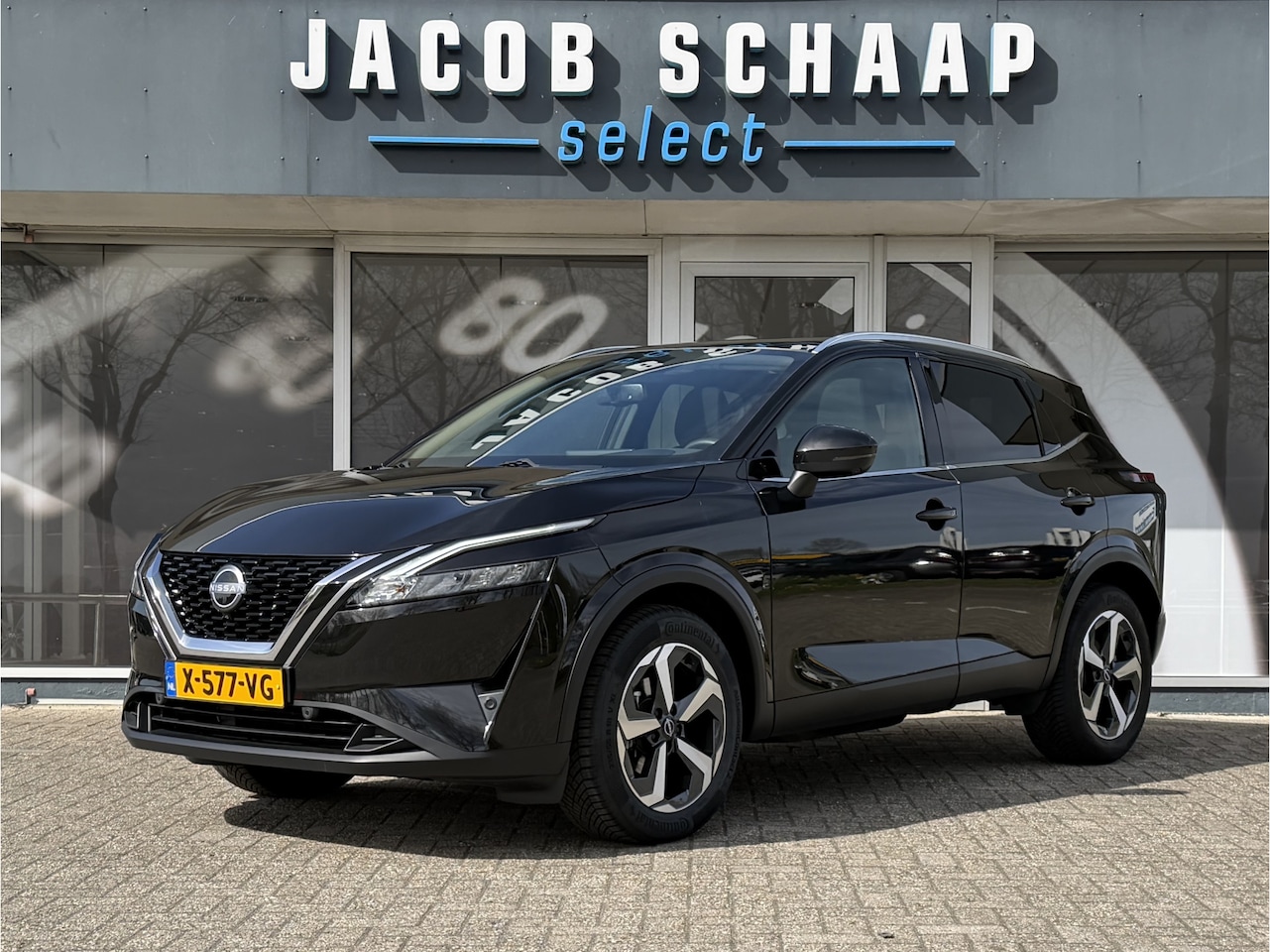 Nissan Qashqai - 1.3 MHEV Xtronic N-Connecta / Automaat / 360 Camera / Panodak / Adap. Cruise / Carplay - AutoWereld.nl