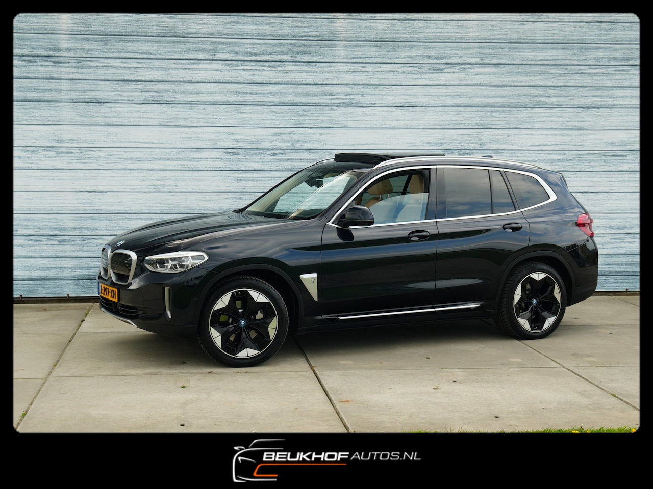 BMW iX3 - High Executive 80 kWh Pano Xenon Virtual Soh 95% - AutoWereld.nl