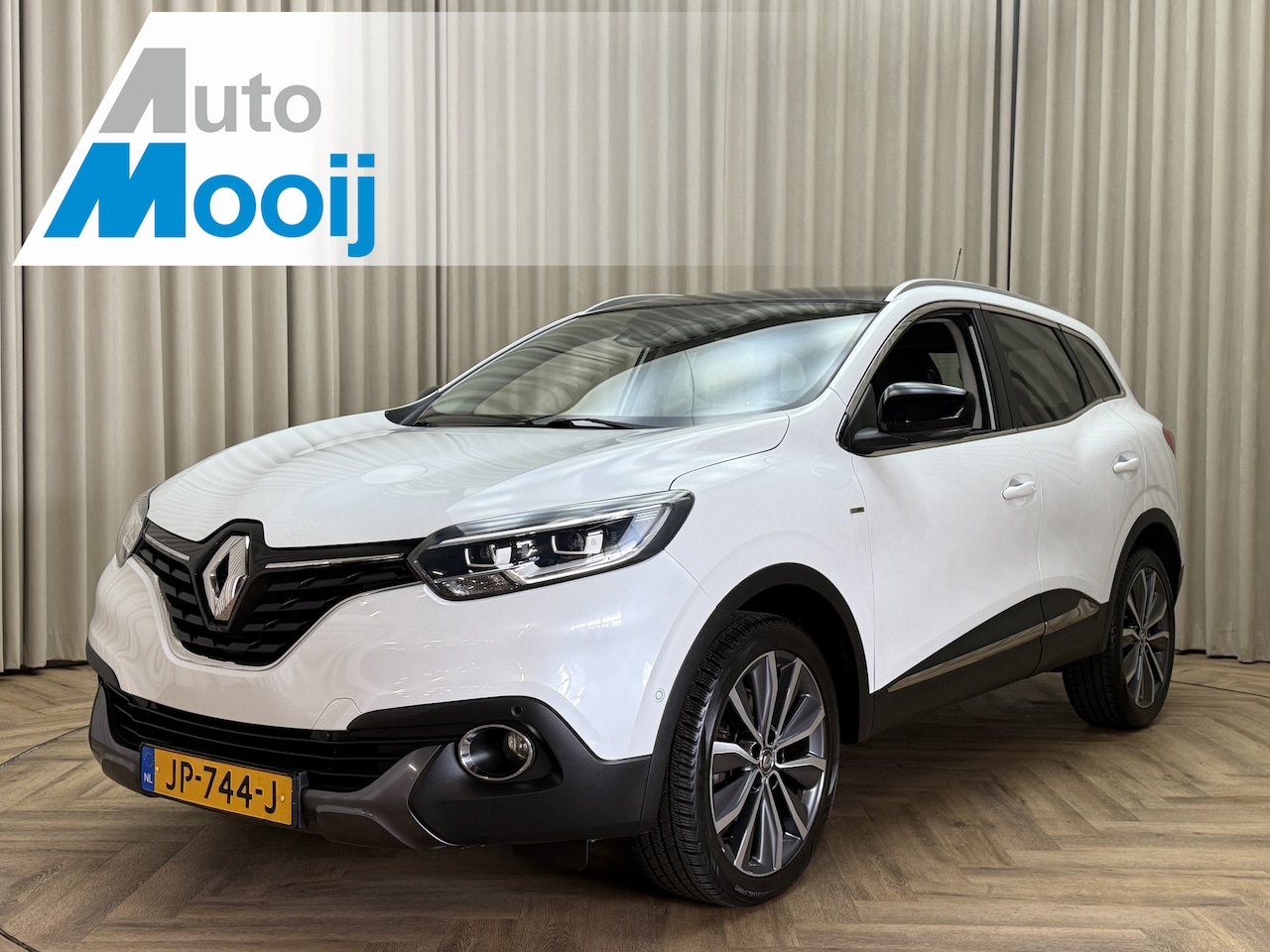 Renault Kadjar - 1.2 TCe Bose Org.NL! / 1/2 Leder / Camera / Cruise / LED / Lane Assist / Keyless / Navigat - AutoWereld.nl