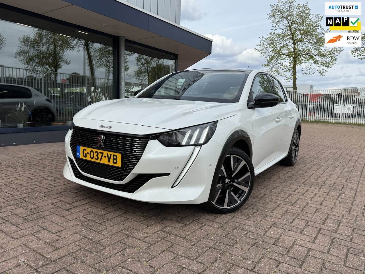 Peugeot 208 - 1.2 PureTech GT-Line | Pano | 3D-Cockpit |LED | - AutoWereld.nl