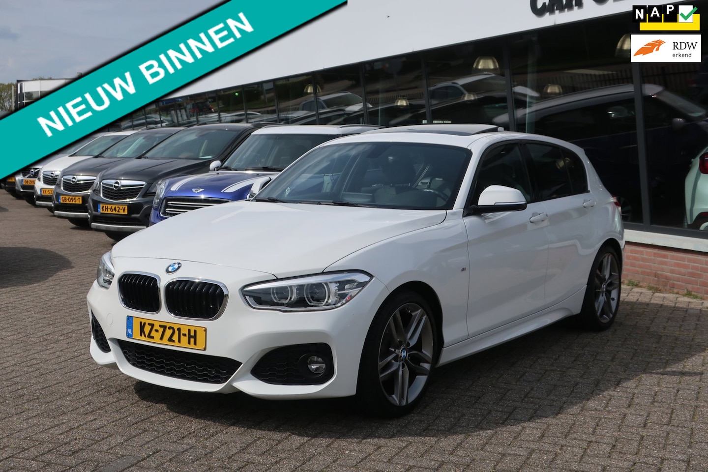 BMW 1-serie - 118i Centennial High Executive. DealerOH_LED_1eEigenaar_M-pakket_PDC_Schuifdak. - AutoWereld.nl