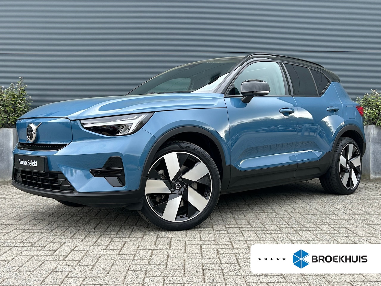 Volvo EX40 - Single Motor Extended Range Ultra 82 kWh | SoH 96% | Panoramadak | 360 Camera | Harman/Kar - AutoWereld.nl