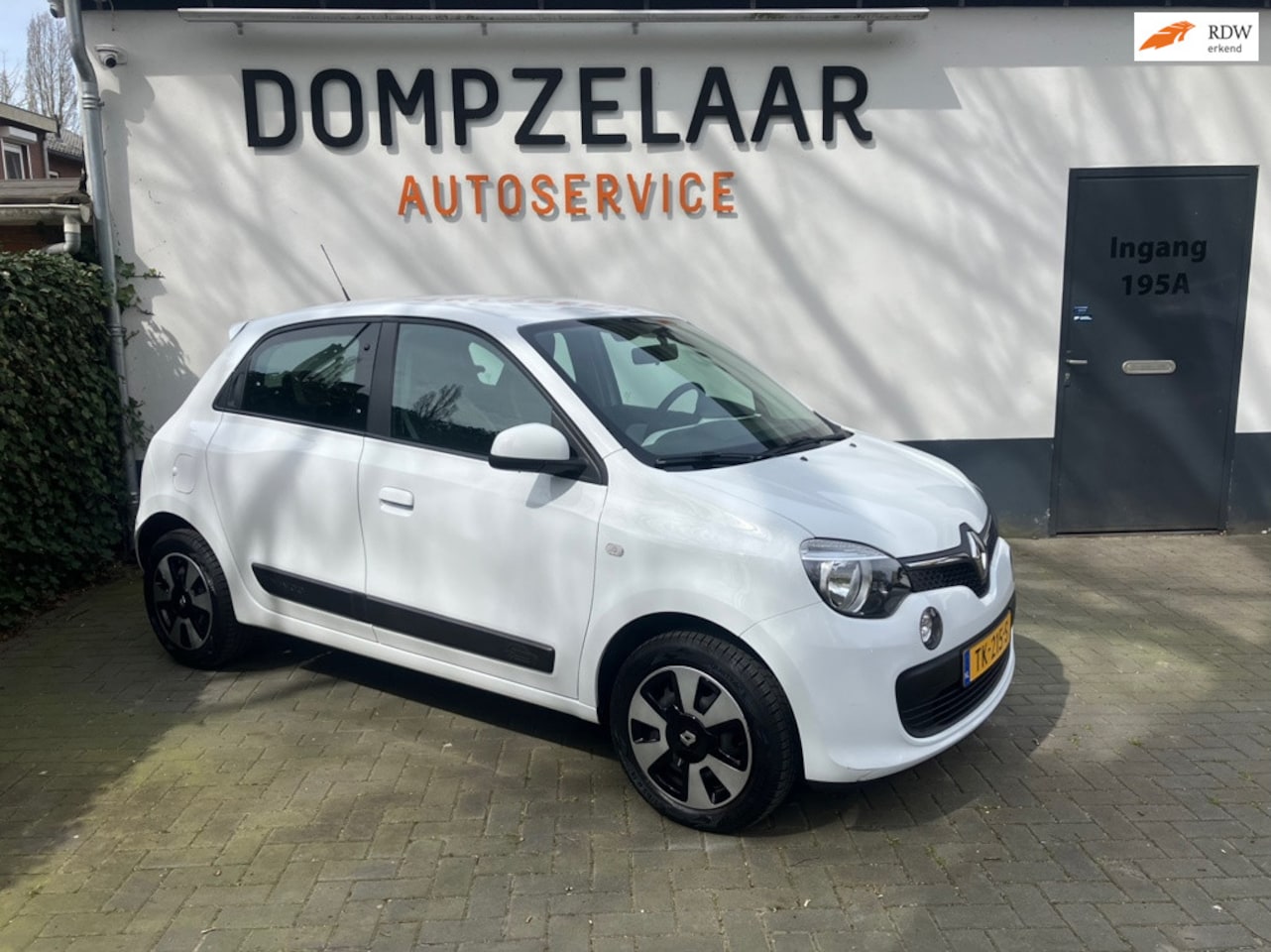 Renault Twingo - 1.0 SCe |Garantie| Nieuwstaat | Airco - AutoWereld.nl