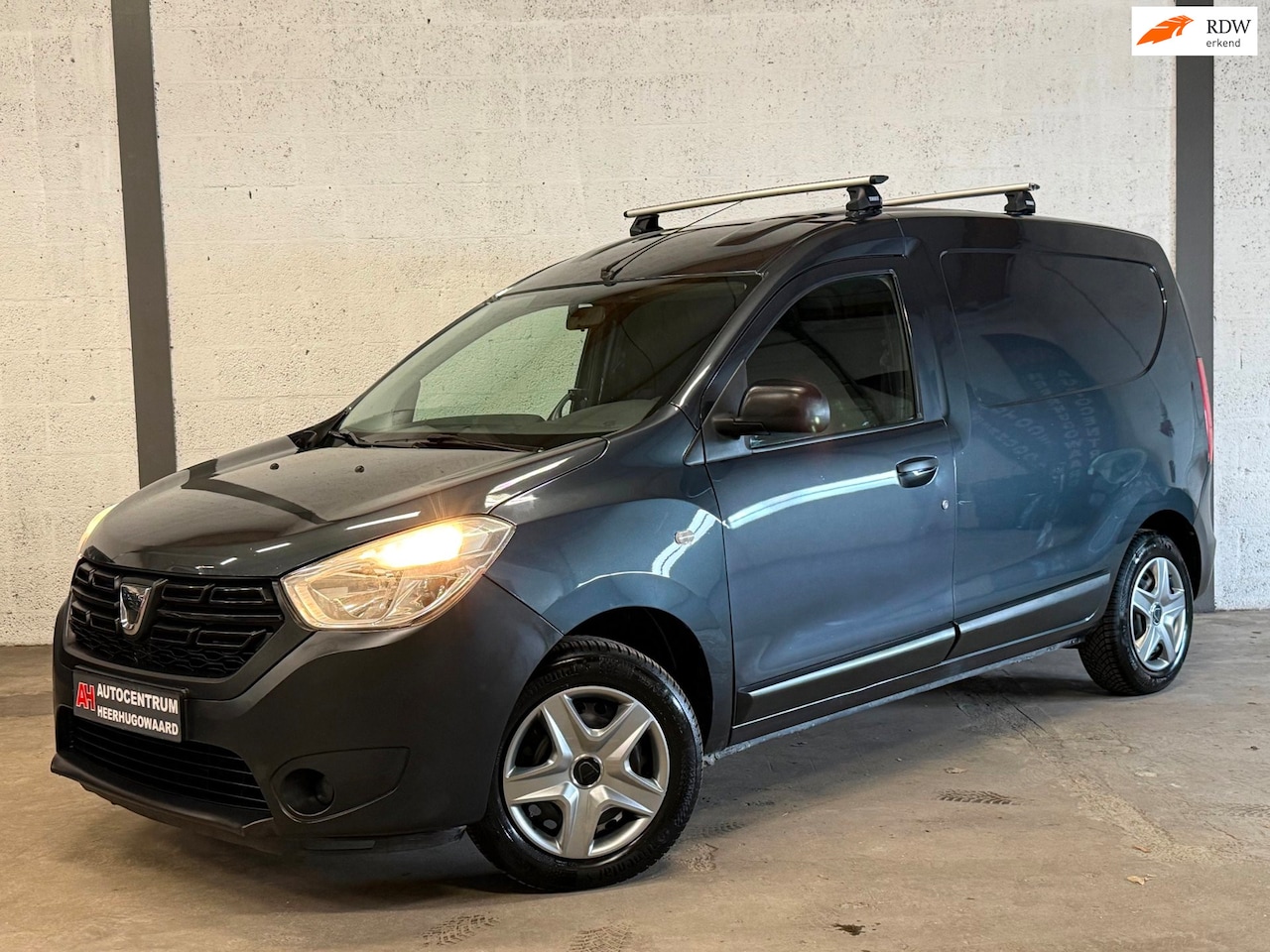 Dacia Dokker - 1.2 TCe Marge|BPM/BTW Vrij|Airco|Navi|Bluetooth !! - AutoWereld.nl