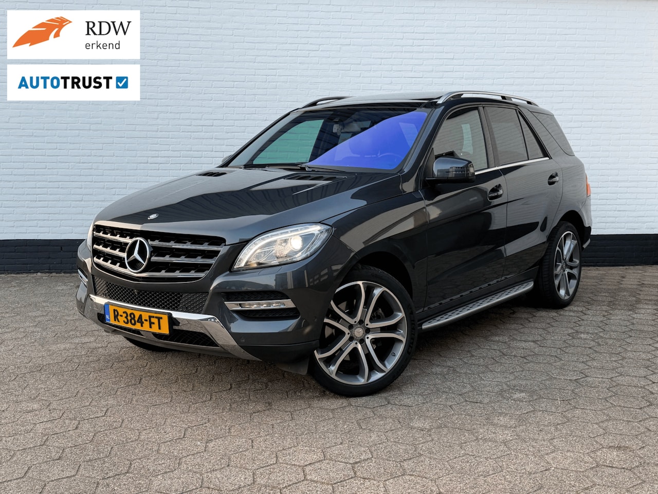 Mercedes-Benz M-klasse - 350 l PANO l LEDER l 360 l TREKHAAK! - AutoWereld.nl