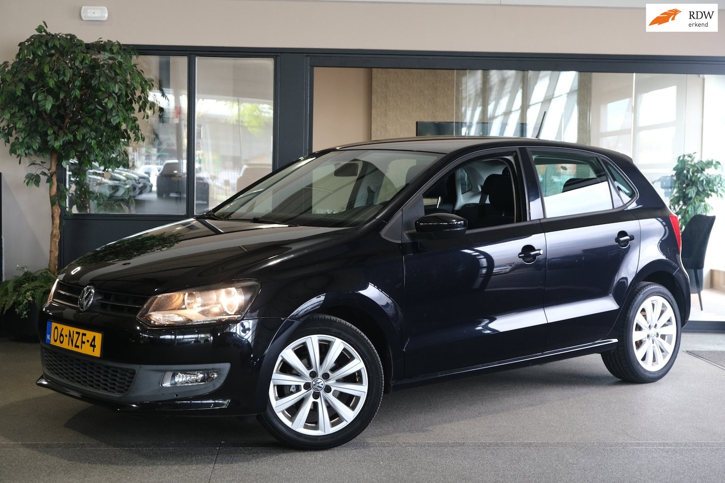 Volkswagen Polo - 1.4-16V Comfortline Cruise Airco Trekhaak - AutoWereld.nl