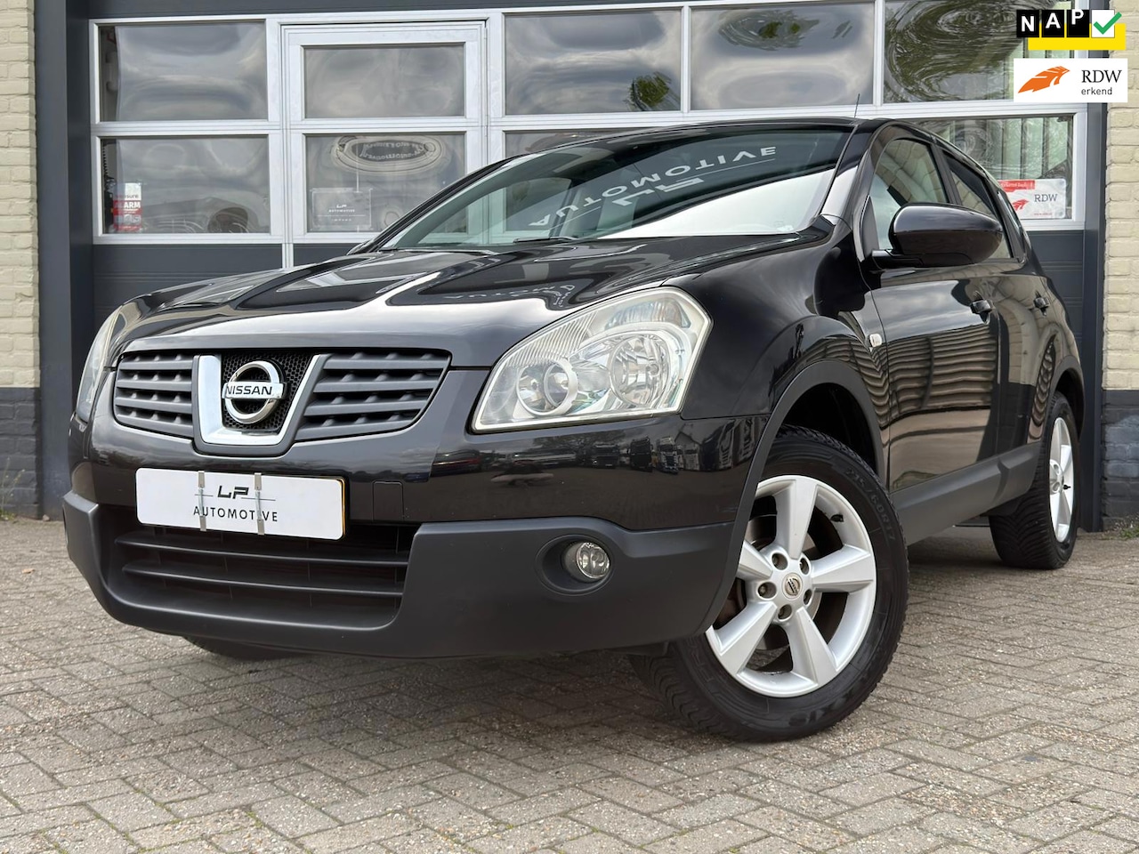 Nissan Qashqai - 2.0 Tekna Premium / Panoramadak / 2e eig. / NL-auto - AutoWereld.nl