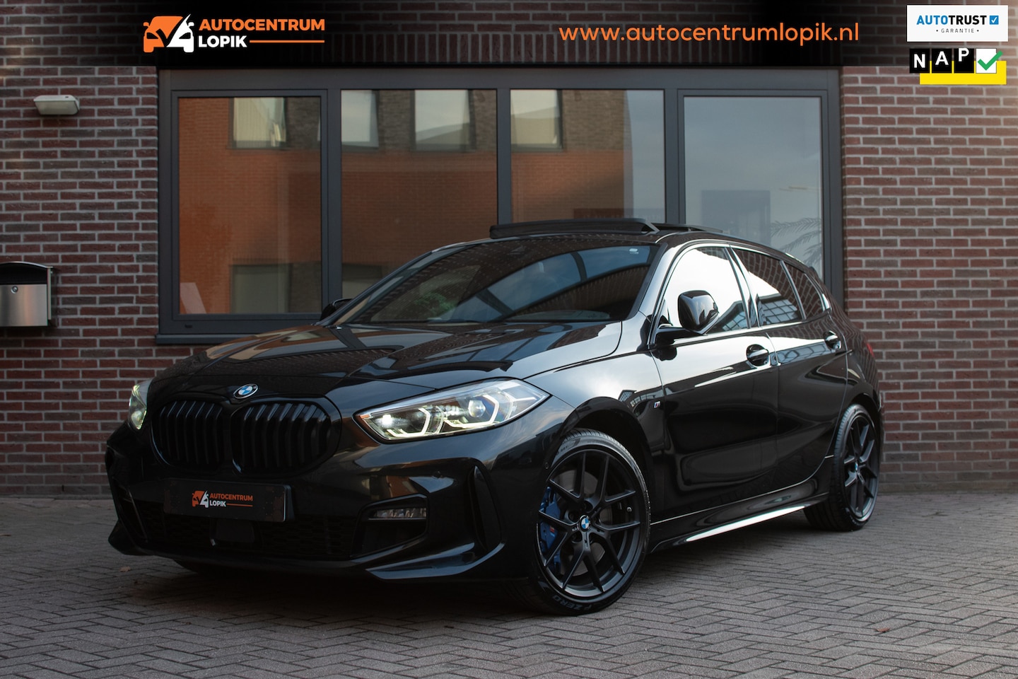 BMW 1-serie - 118i High Exe M-Sport HeadUp*Open dak*Leder - AutoWereld.nl