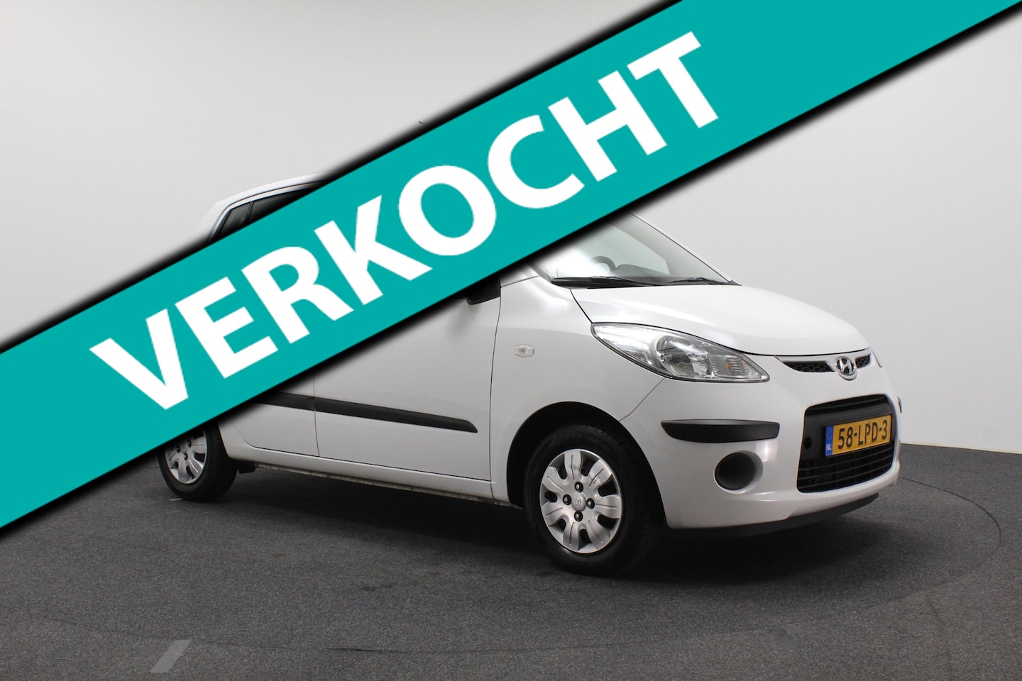 Hyundai i10 - 1.1 Active | Elektrische ramen | Parkeersensoren achter | Nieuwe APK - AutoWereld.nl