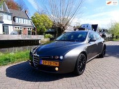 Alfa Romeo 159 - 1.9 JTS 161pk INRUILKOOPJE ZO MEENEMEN HANDEL EXPORT