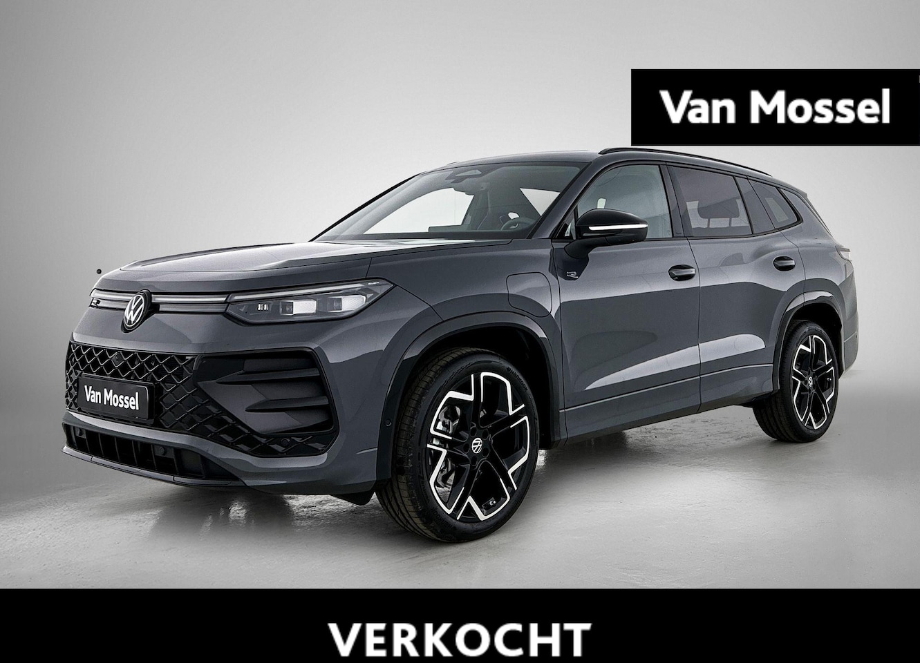 Volkswagen Tayron - 1.5 eHybrid R-Line Edition | 204pk | Trekhaak inklapbaar | Panoramaschuif-kanteldak | Blac - AutoWereld.nl