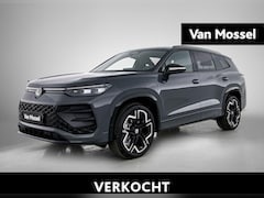 Volkswagen Tayron - 1.5 eHybrid R-Line Edition | 204pk | Trekhaak inklapbaar | Panoramaschuif-kanteldak | Blac