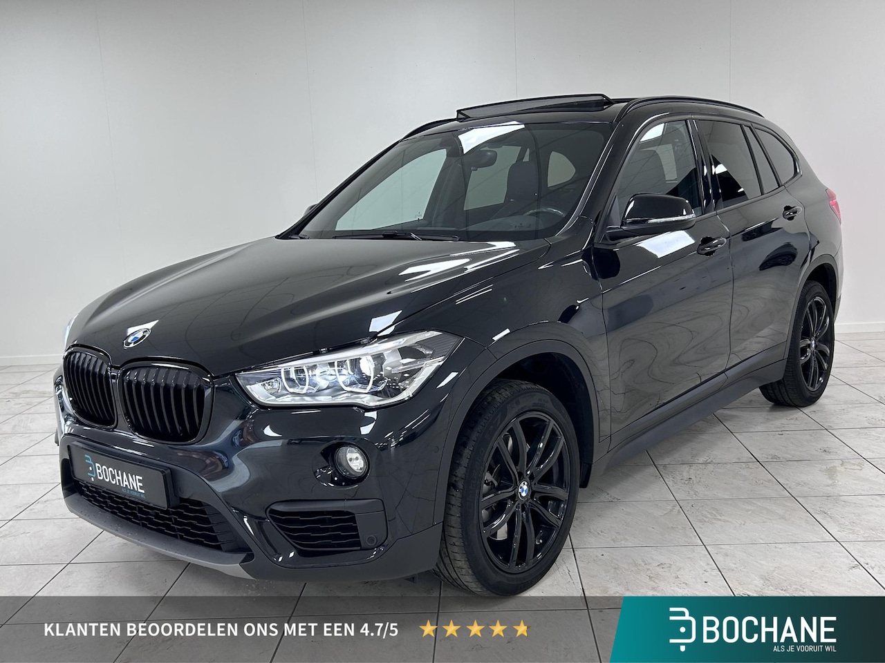 BMW X1 - sDrive20i High Executive NAVIGATIE | PANORAMADAK | ACHTERUITRIJCAMERA | LEDEREN BEKLEDING - AutoWereld.nl