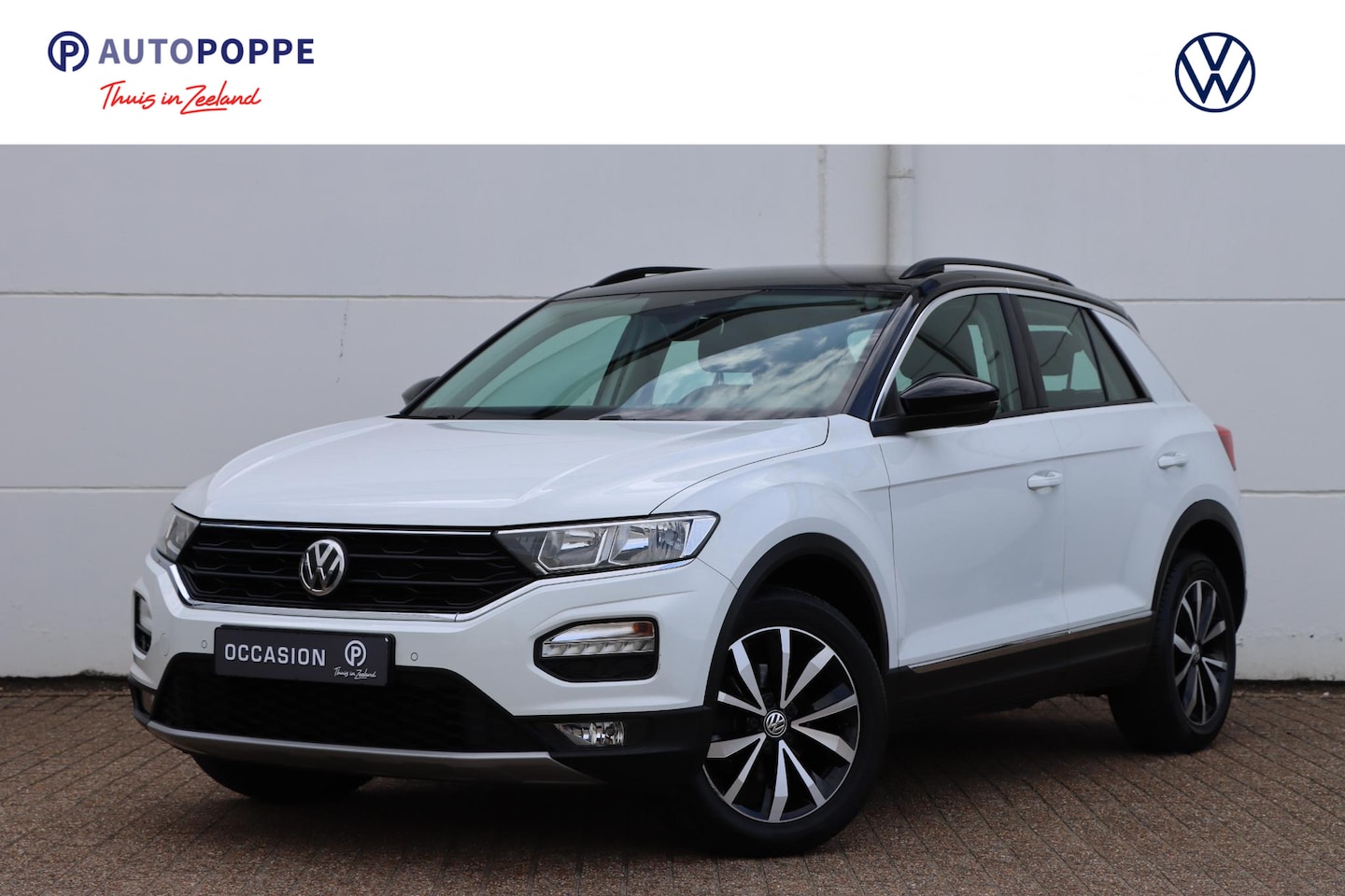 Volkswagen T-Roc - 1.0 TSI Sport 115pk | Stoel- en Stuurverwarming | Adaptive | Sensoren - AutoWereld.nl