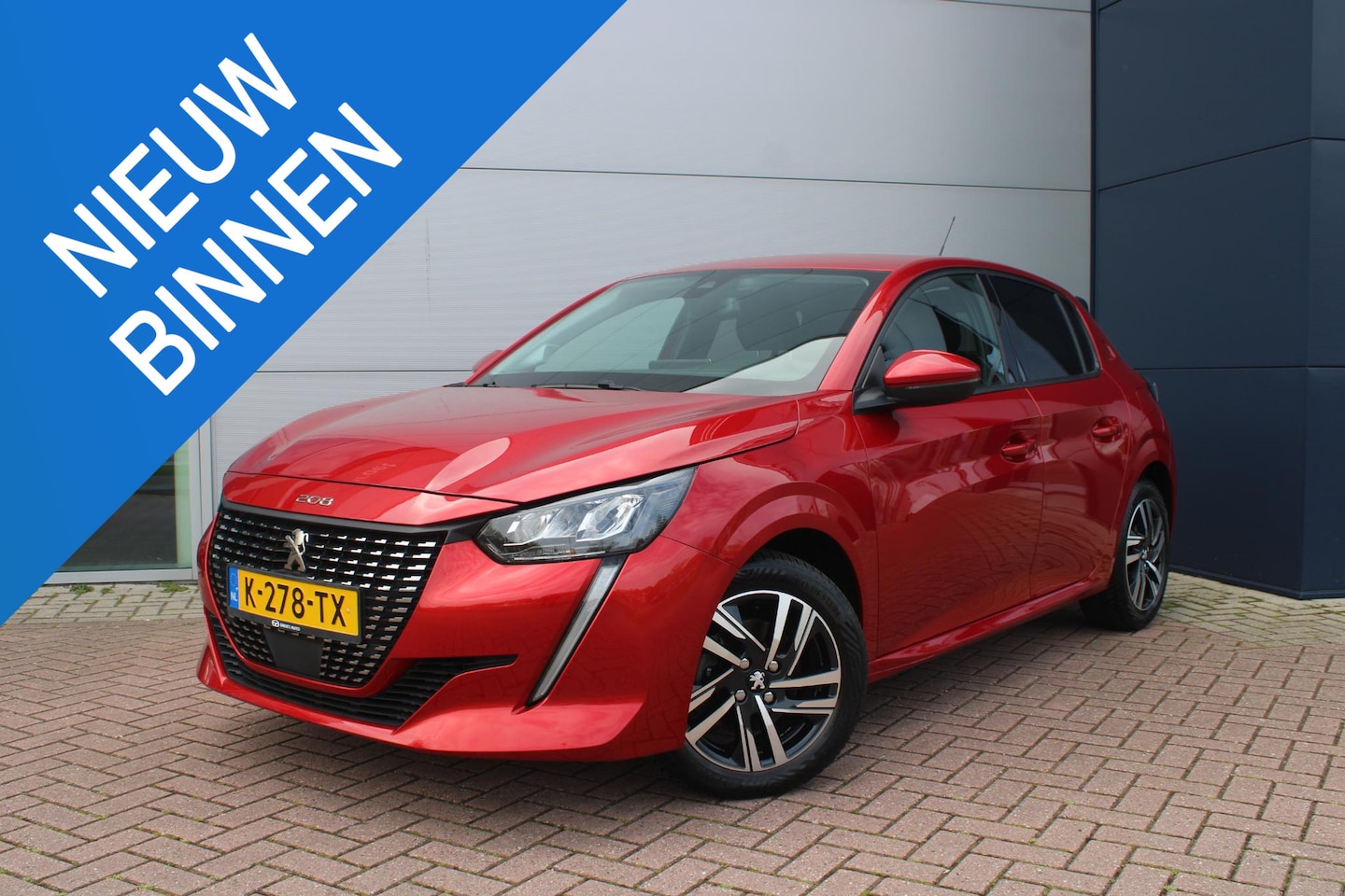 Peugeot 208 - 1.2 PureTech 100pk Allure Pack Automaat Airco Navi Camera Carplay 11.809km Nieuwstaat - AutoWereld.nl