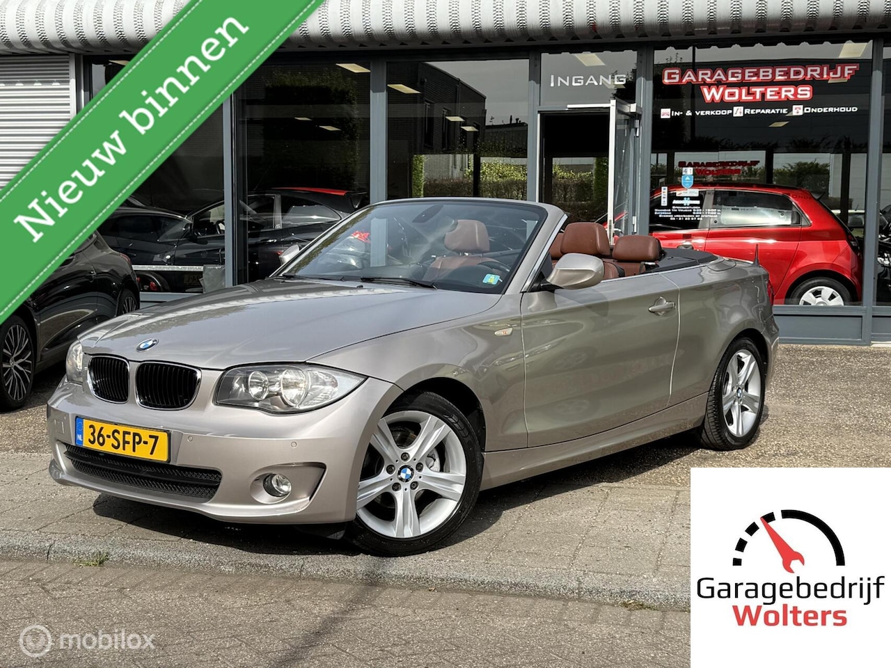 BMW 1-serie Cabrio - 118i High Executive BRUIN LEDER AUTOMAAT - AutoWereld.nl